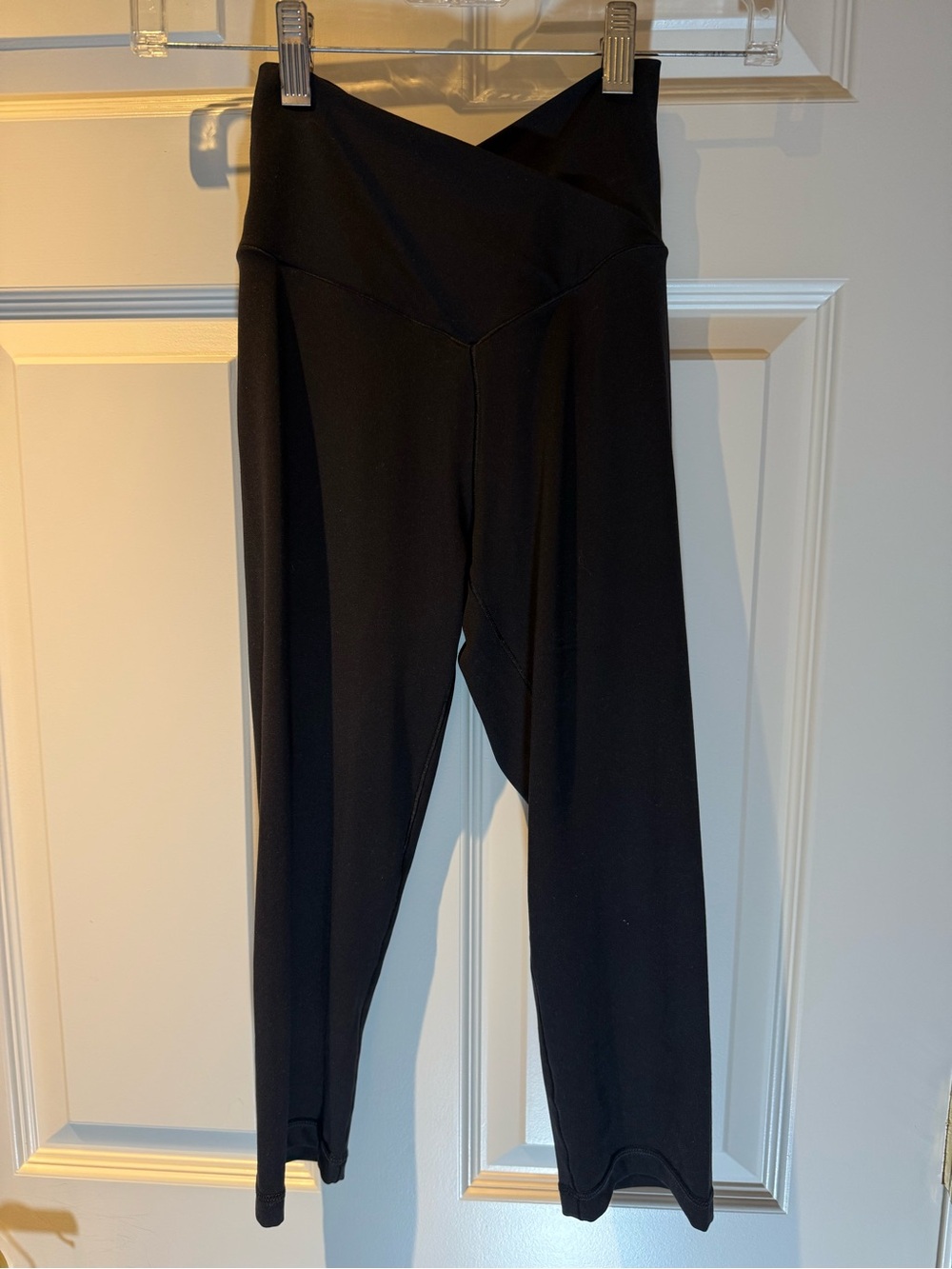 Women's Black High-Waist V-Cross Yoga Pants